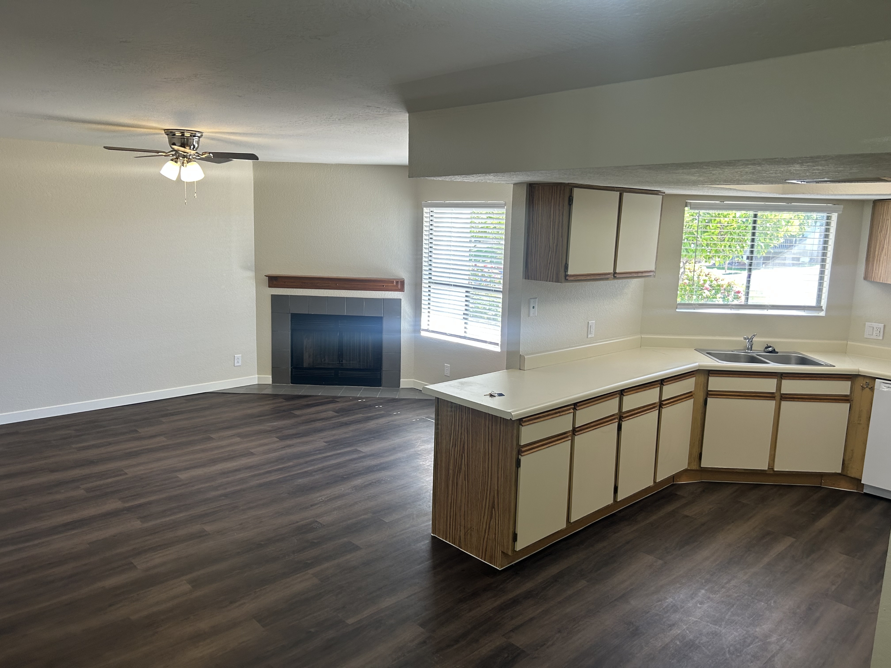 1444 North Recker Road -132